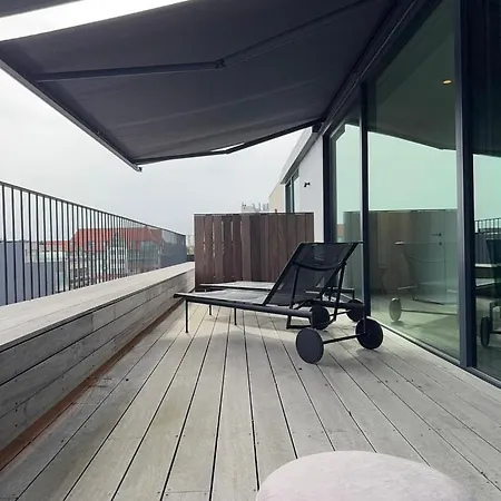 Rietveld Design - Penthouse Ii Apartment *