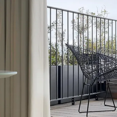 Rietveld Design - Penthouse Ii Apartment *