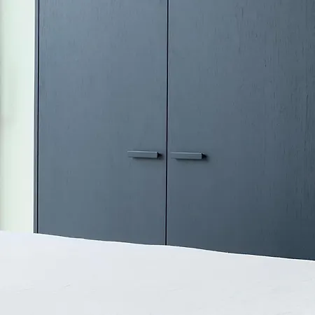 Rietveld Design - Penthouse Ii Apartment